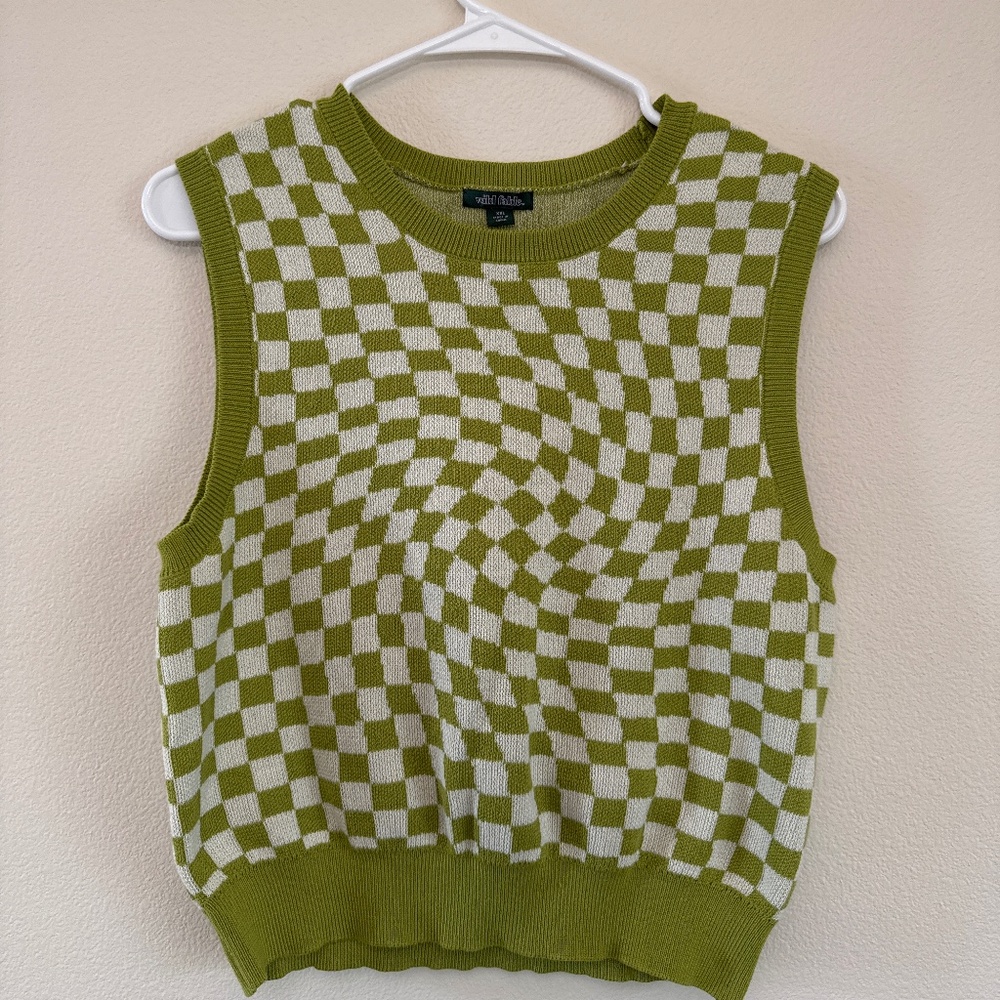 Green Wavy Checkered Sweater Vest